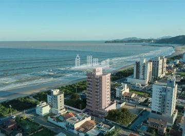 Foto 01 · Apartamento em Navegantes /SC a 50 metros da praia