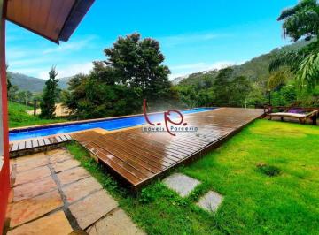 Casa de 3 quartos, Petrópolis · Linear, 3 Suítes, Condomínio na Região de Itaipava, Fácil Acesso à Br040.