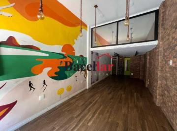 Comercial · 54m² · Virou tá na praia Loja frente de Rua