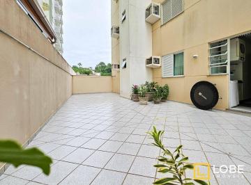 5bf3c4cf053b8b1e9fa735a2e50fadb8b450d3f0 · Apartamento com amplo terraço privativo próximo à FURB
