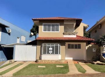 Casa · 268m² · 3 Quartos · 2 Vagas · Sobrado com 03 Dormitórios no Via Castelli - Zona 04