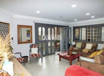 Casa · 140m² · 3 Quartos · 1 Vaga · Sobrado à venda, 3 quartos, 2 suítes, 1 vaga, Centro - Taubaté/SP
