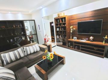 Casa de 3 quartos, Formosa · Casa, 240m2, Formosinha, B. Hidro. e Armários