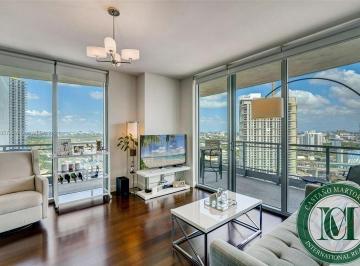 Foto 01 · Apartamento à venda em Miami