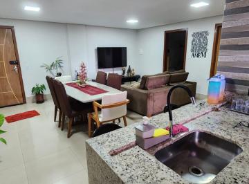 Apartamento de 4 quartos, Vicente Pires · CAS, 04 quartos sendo 02 suítes, reformado, 02 vagas, varanda