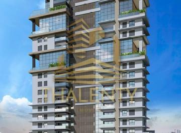 Apartamento · 252m² · 3 Quartos · 2 Vagas · Apartamento duplex localizado no Cabral, próximo a