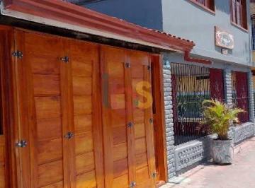 Casa · 272m² · 7 Quartos · 2 Vagas · Vendo Casa com 7/4 em Canavieiras