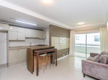 Apartamento · 107m² · 3 Quartos · 2 Vagas · Apartamento à venda no Ed. Emerald na Praia Brava