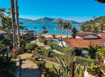 Casa · 780m² · 5 Quartos · 2 Vagas · Linda casa em cond. de luxo com praia privativa, vaga de barco