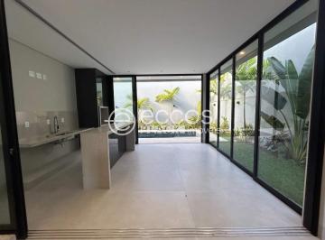Casa · 242m² · 3 Quartos · 3 Vagas · Casa em condomínio à venda, 3 quartos, 3 suítes, 3 vagas, Granja Marileusa - Uberlândia/MG