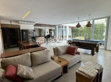 Casa · 430m² · 4 Quartos · 2 Vagas · Casa em condomínio à venda, 4 quartos, 4 suítes, 2 vagas, Morada da Colina - Uberlândia/MG