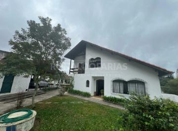 Casa · 297m² · 6 Quartos · 5 Vagas · Casa à venda no Guarapiranga / Zona Sul