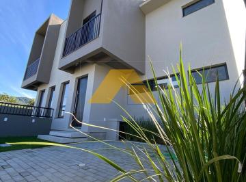 Casa · 87m² · 3 Quartos · 1 Vaga · Sobrado Geminado em Areias de Palhocinha, Garopaba/SC