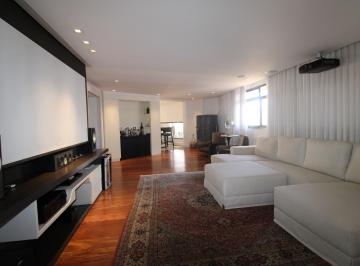 SALA PARA DOIS AMBIENTES · APARTAMENTO BATEL COM 3 SUÍTES, PISCINA NA SACADA E 4 VAGAS DE GARAGEM.