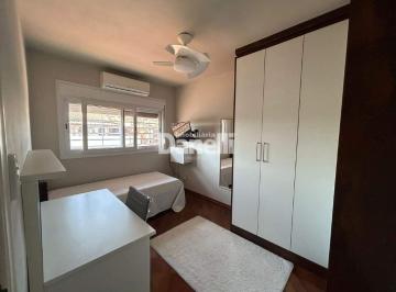 Casa · 141m² · 3 Quartos · 2 Vagas · Sobrado à venda, 3 quartos, 1 suíte, 2 vagas, Centro - Taubaté/SP