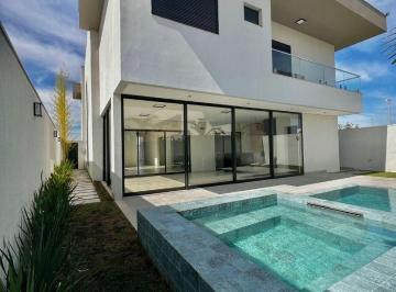 Casa · 400m² · 4 Quartos · 4 Vagas · Casa com 4 quartos à venda no Condomínio Jardim Versailles - Uberlândia/MG