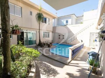 Casa · 380m² · 5 Quartos · 6 Vagas · Casa com Piscina e Sauna no Brooklin Velho