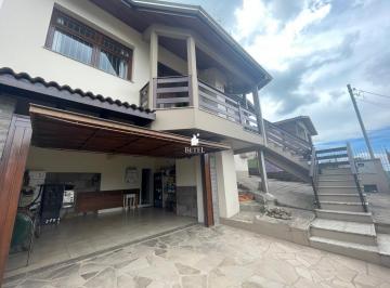 Casa · 217m² · 3 Quartos · 2 Vagas · Casa à venda no bairro Nossa Senhora da Saúde - Caxias do Sul/RS
