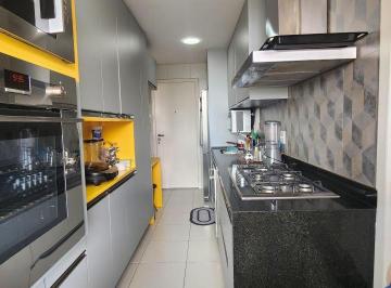 Apartamento de 3 quartos, Brasília · 03 QUARTOS COM ARMÁRIOS ANDAR ALTO