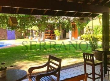 Casa · 524m² · 4 Quartos · 7 Vagas · Magnífica casa em condomínio à venda em Vinhedo-SP, bairro Marambaia: 4 quartos, 4 suítes, 3 salas, 