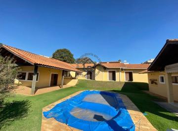 Casa · 309m² · 3 Quartos · 4 Vagas · Casa térrea com 3 quartos para locação Villa Hipica II em Vinhedo.