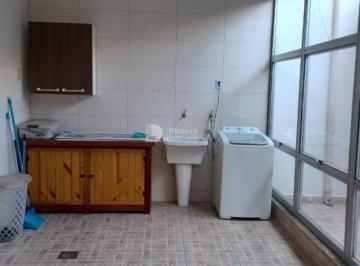 Casa · 270m² · 4 Quartos · 2 Vagas · Sobrado à venda em Taubaté, Vila Aparecida, com 4 quartos, com 150 m²