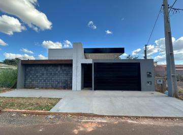 Casa · 158m² · 3 Quartos · Casa 3 quartos prox. ao Ford atacadista av três barras
