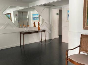 Apartamento à venda no Edifício Port Saint John - 13 de Julho | 93m², 3 Quartos (1 Suíte) e Andar Alto · Apartamento à venda no Edifício Port Saint John - 13 de Julho | 93m², 3 Quartos (1 Suíte) e Andar Al