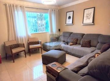 Casa · 140m² · 3 Quartos · 4 Vagas · Casa com 3 dormitórios, suíte e 4 vagas - conforto e excelente localização