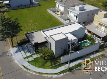 Casa · 170m² · 3 Quartos · 2 Vagas · Casa com 3 suítes e piscina no Condomínio Terras do Vale