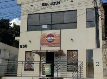 Comercial · 290m² · 3 Vagas · Imperdível: Prédio Comercial à Venda em Vinhedo-SP, Jardim Flora! 2 salas, 2 banheiros, 3 vagas, 290