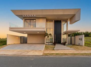 Casa de 4 quartos, Cidade Ocidental · Casa Alto Padrão Damha II 350 m² de área útil, 6 vagas, energia solar e acabamentos premium.