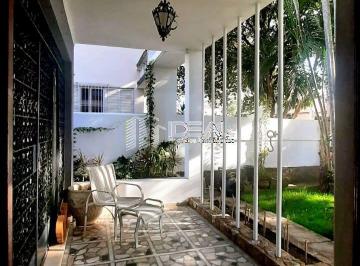 Casa · 150m² · 3 Quartos · Oportunidade Única: Imóvel Amplo no Nobre Parque Tamandaré
