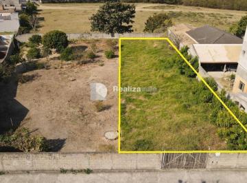 Terreno · 650m² · Terreno à venda em Taubaté, Parque São Cristóvão, com 650 m²