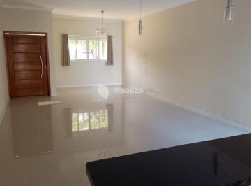Casa · 170m² · 3 Quartos · 2 Vagas · Casa Térrea 3 quartos 170 m² em condomínio clube alto padrão