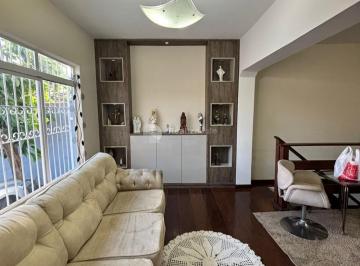 Casa · 300m² · 3 Quartos · 2 Vagas · Sobrado à venda em São José dos Campos, Jardim Valparaíba, com 3 quartos, com 300 m²