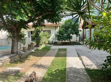 Casa · 375m² · 5 Quartos · 6 Vagas · Sobrado à venda em São José dos Campos, Jardim Estoril, com 5 quartos, com 375 m²