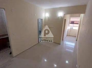 Apartamento · 32m² · 1 Quarto · Apartamento 1 quarto no Centro