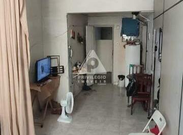 Apartamento · 40m² · 1 Quarto ·  Quarto / Sala com 40 m² - Centro do Rio