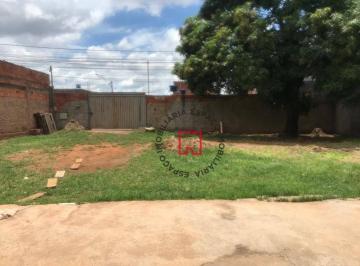 0d1b9c8e789e1a7879d16708a076b2a1150a7b45 · LOTE DE 405 M² COM CASA NOS FUNDOS DE 02 QUARTOS - LOTE COMERCIAL/ RESIDENCIAL