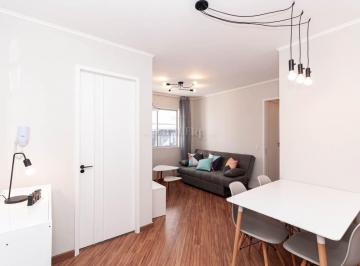 Apartamento de 2 quartos, Curitiba · Apartamento totalmente reformado, para alugar com