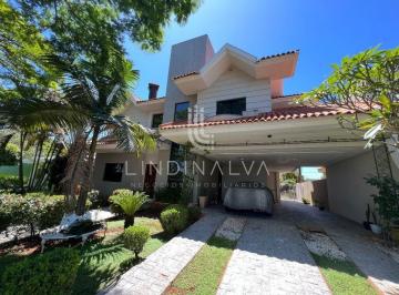 Casa · 429m² · 3 Quartos · 2 Vagas · Sobrado mobiliado no Condomínio Village Iguaçu, com 3 suítes e área gourmet com piscina