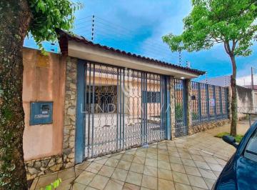 Casa · 215m² · 3 Quartos · 4 Vagas · Casa com 3 dormitórios, área gourmet e piscina, no Jardim Lancaster