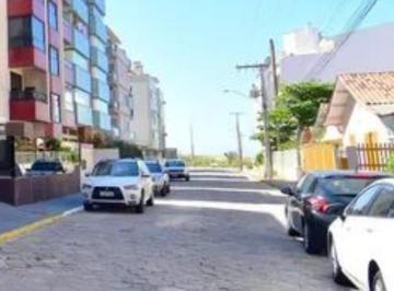 Apartamento de 2 quartos, Laguna · Lindo apto na praia do mar grosso