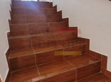 Casa · 70m² · 3 Quartos · Sobrado - 3 dormitórios - com quintal sem vaga de garagem.