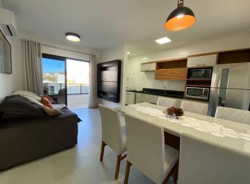 living do apartamento · Apartamento com 2 suítes e mobiliado em residencial com ampla área de lazer, à venda na Praia de Can