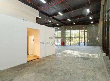 Comercial · 958m² · 30 Vagas · Loja Comercial - Brooklin - 958m².
