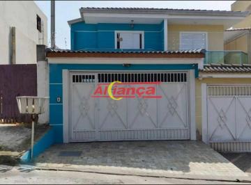 Casa · 170m² · 3 Quartos · 2 Vagas · Sobrado Centro