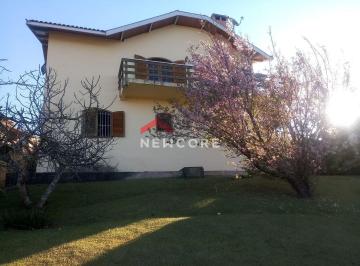 Casa · 310m² · 3 Quartos · 2 Vagas · Casa em  Rua Genebra - Vila Nova Suíça - Campos do Jordão/SP