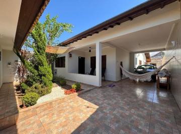 Casa de 3 quartos, Itanhaém · CASA COM 3 QUARTOS A 1.000 METROS DO MAR EM ITANHAÉM